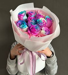 Букет из 9 радужных роз