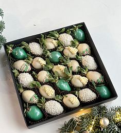 Клубничный бокс "Елочка" новогодний бокс с клубникой в шоколаде