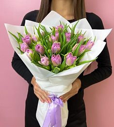 Букет из 21 пионовидных тюльпан "Lavender"