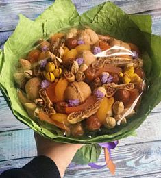 Букет «Джаз» из сухофруктов и орехов