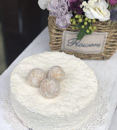 Бисквитный торт "Рафаэлло"