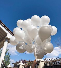 Композиция из шаров "Белоснежная"