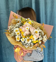 Букет "Oriole" из гортензий и ромашек 