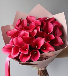 Букет из 29 красных калл