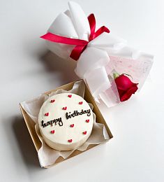 Сет "Сладкий комплимент" S из тортика и розы