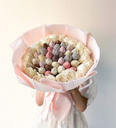 Клубничный букет "Мария Антуанетта" М