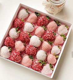 Клубничный бокс "Розовый закат"