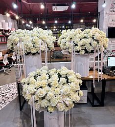 VIP Композиция "Без повода" три букета по 101 розе в фирменных коробках