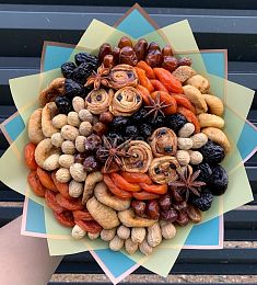 Букет из сухофруктов "Сим-Сим"