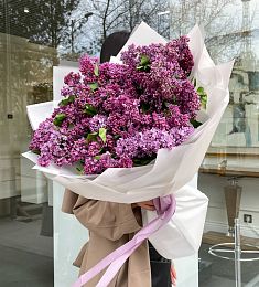 Букет "Violet" с сиренью