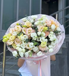 Букет "Афродита" из лизиантусов