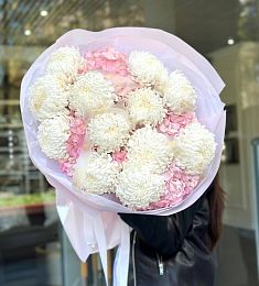 Букет "Миллениум" из гортензий и  хризантем