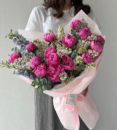 Букет "Габи" из пионов и сирени