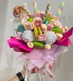 Зефирный букет с макарон и маршмеллоу