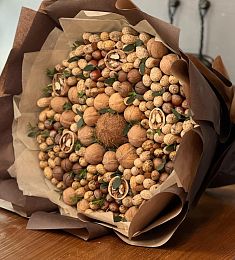 Букет из орехов «Ореховый бум»