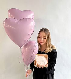 Сет "Нежное признание" из бенто тортика и воздушных шариков