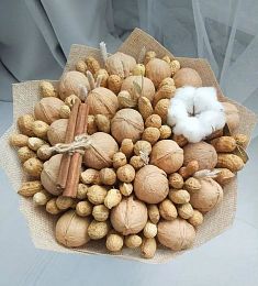 Букет из орехов "Фиджи"