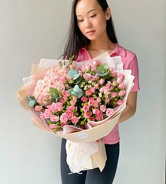 Букет "Мармелад" из гортензий и роз