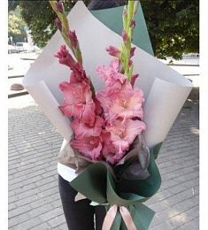 Букет  "Счастливое детство" из гладиолусов