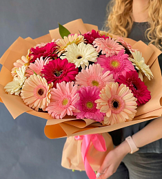 Букет из 21 герберы микс