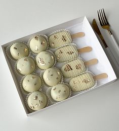 Бокс из эскимо и кейк-попсов "Моцарт"