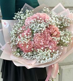 Букет "Анастасия" из гипсофилы и гортензий