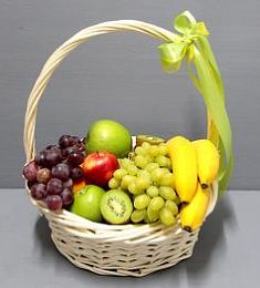 Подарочная корзина №1 с тропическими фруктами