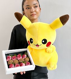 Сет "Клубника и Пикачу" клубника в шоколаде и мягкая игрушка