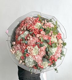 Букет "Вернисаж" XL из гортензии, роз и эвкалипта