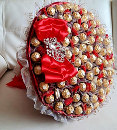 Букет из конфет "Роскошь" с Ferrero Rocher