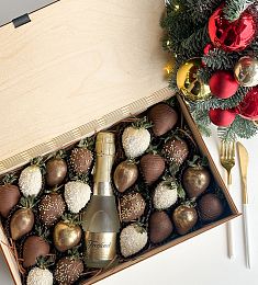 Клубничный бокс "Праздник вкуса" клубника в шоколаде и мини шампанское